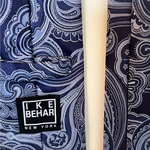 Ike Behar Tie - Picture 2 of 4
